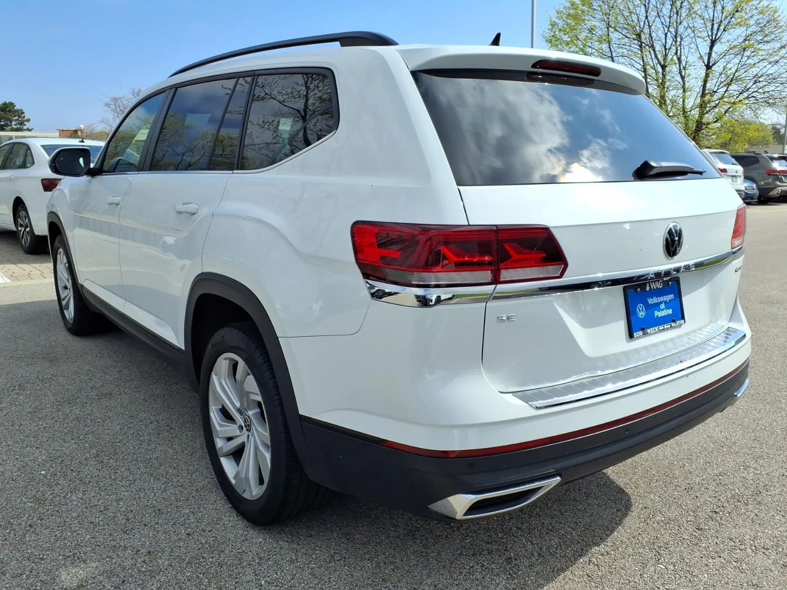 Certified Used 2023 Pure White (0q0q) Volkswagen 2.0T SE W/Technology 4MOT image 5
