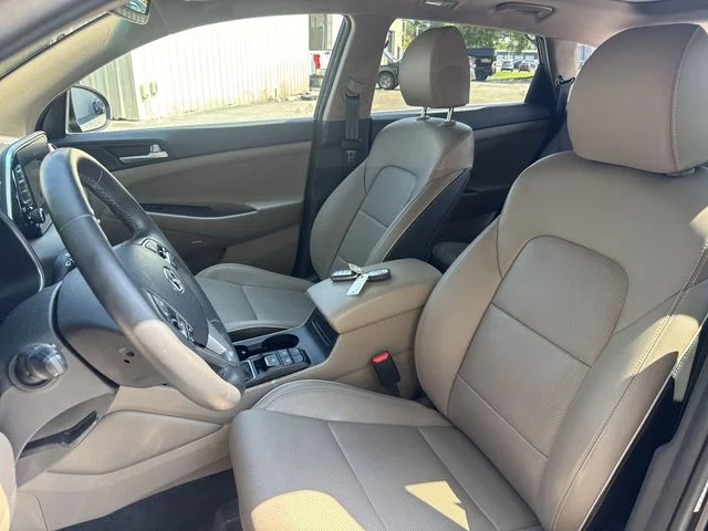 Used 2020 Black Hyundai Ultimate image 15