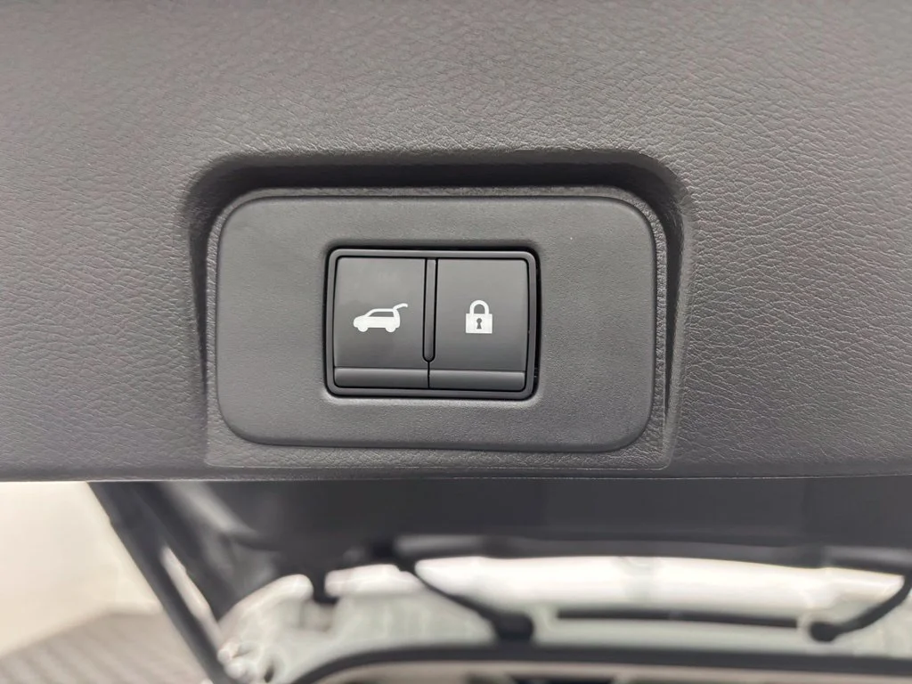 Used 2024 White Nissan SV image 10