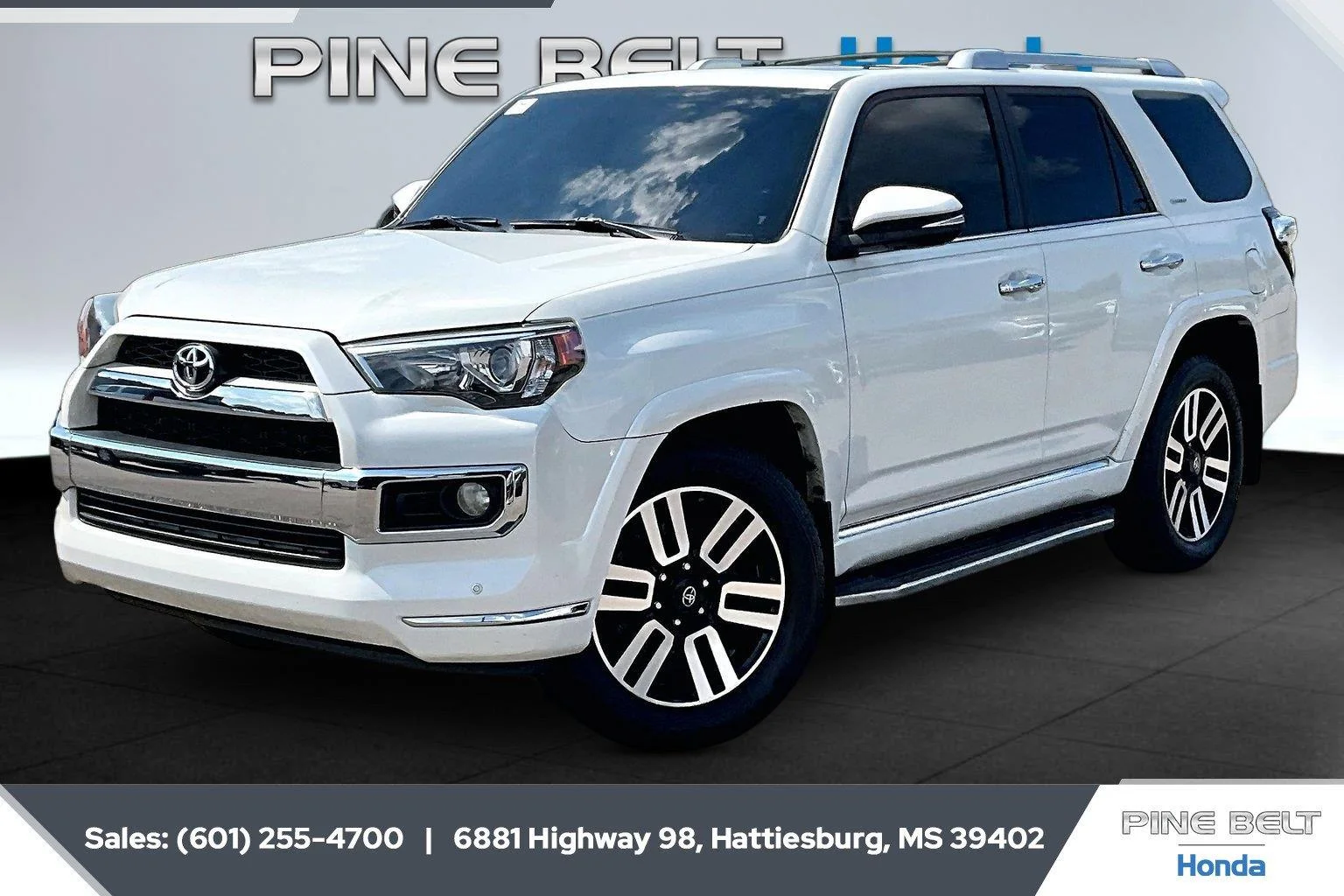 Used 2018 Blizzard Pearl Toyota Limited image 10