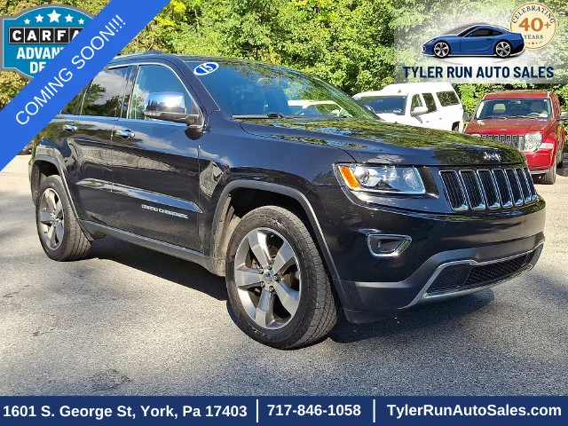Used 2015 Black Jeep Limited image 1