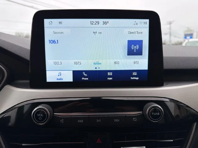 Used 2022 Gray Ford SEL image 27