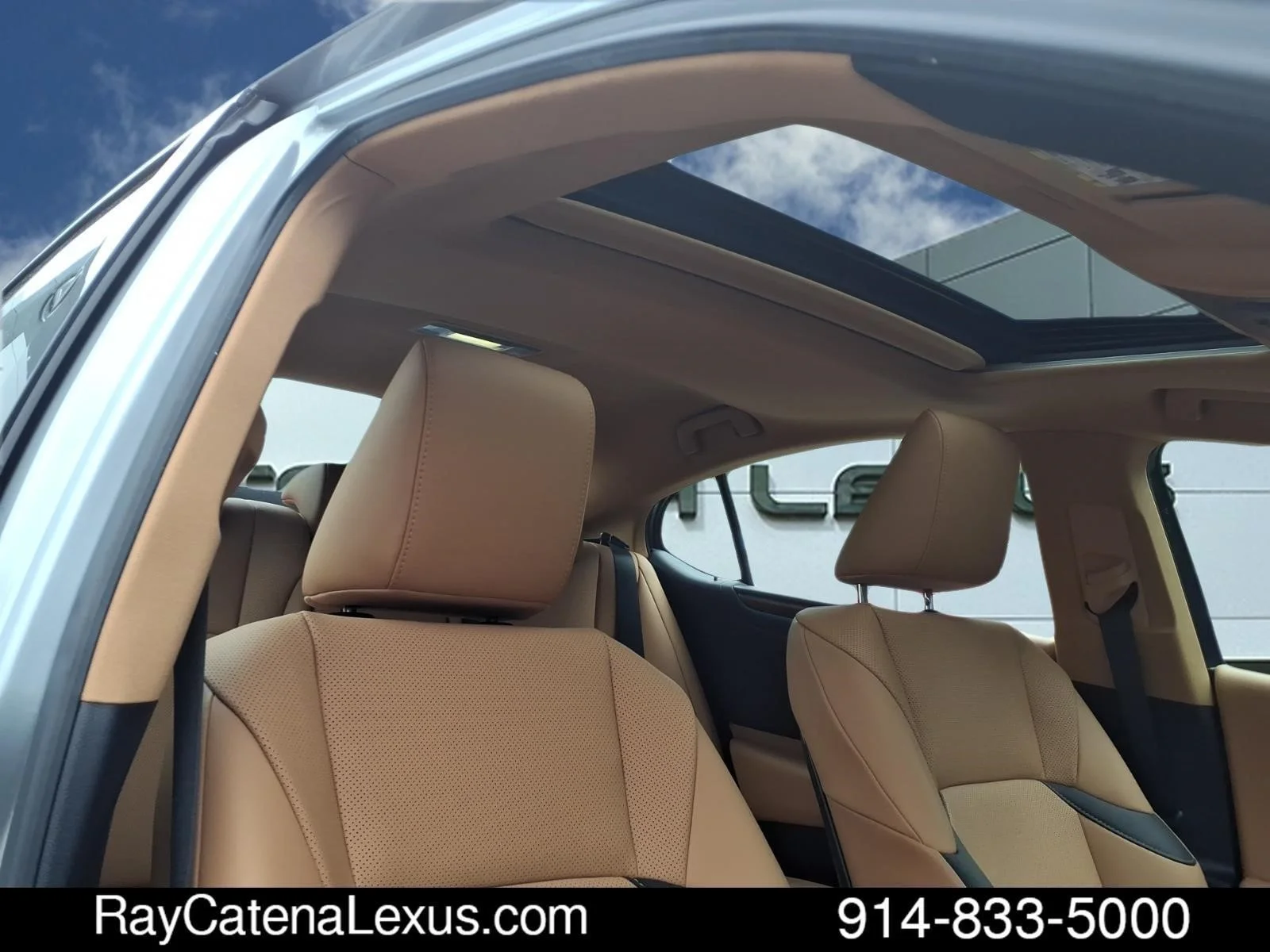 Certified Used 2024 Iridium Lexus 4D Sedan image 20