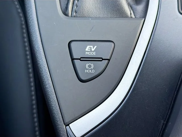Used 2023 White Pearl Lexus UX 250h Premium image 46