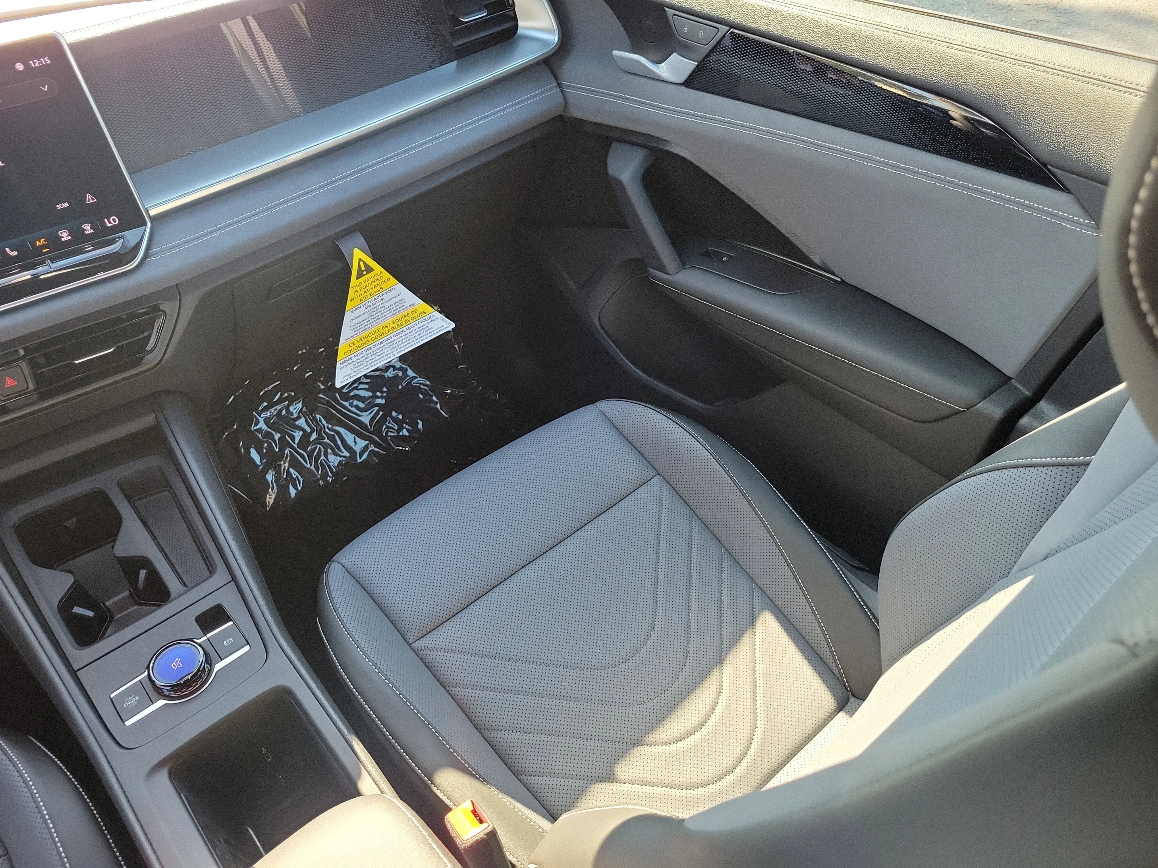 2026 Volkswagen Tiguan SE R-LINE BLACK - Photo 4