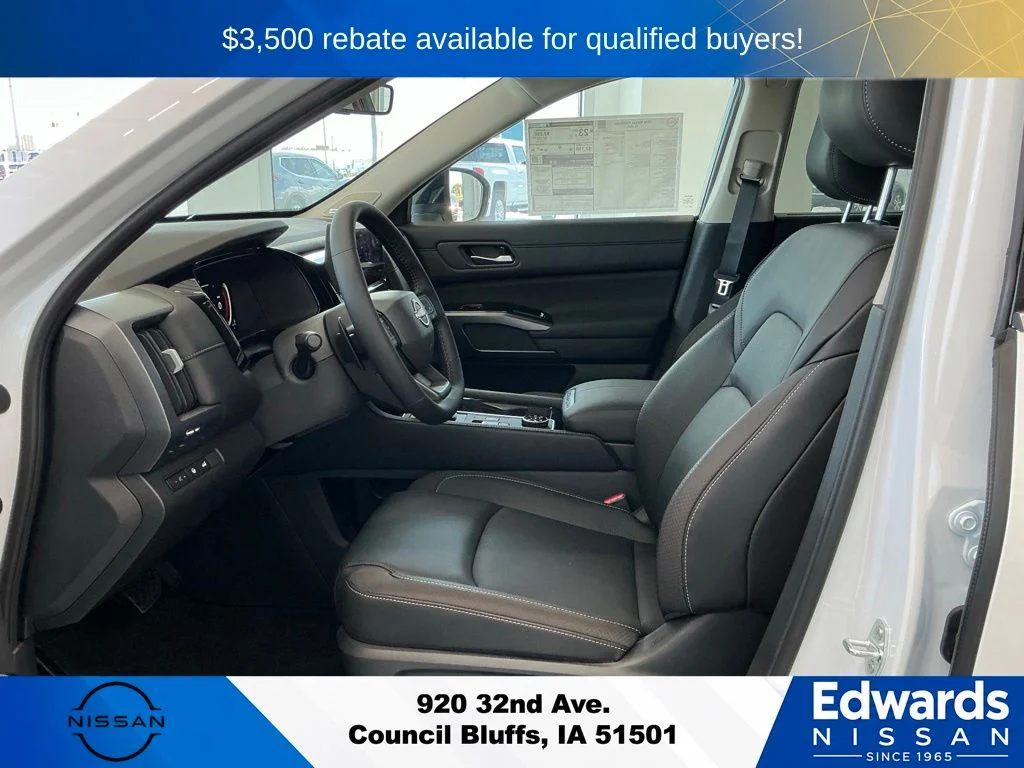 New 2026 Everest White Pearl TriCoat Nissan SL image 28