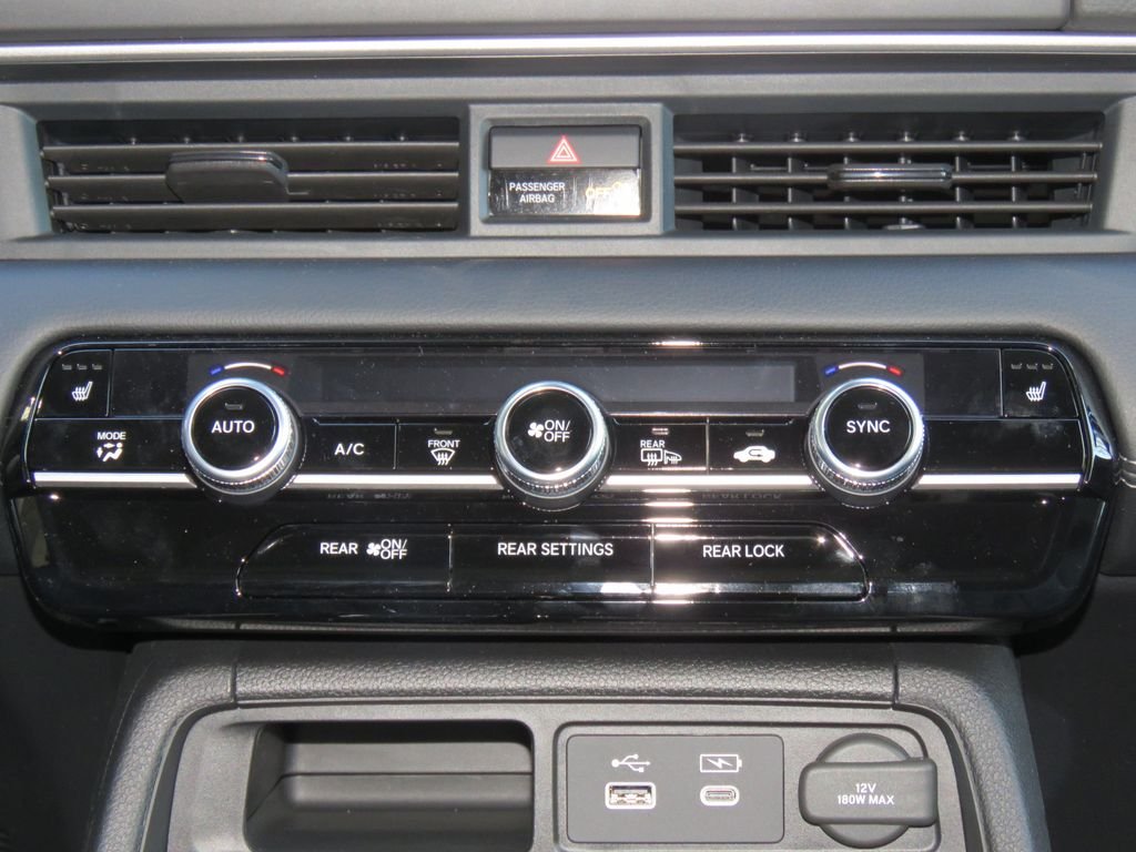 2025 Honda Pilot EX-L - Photo 21