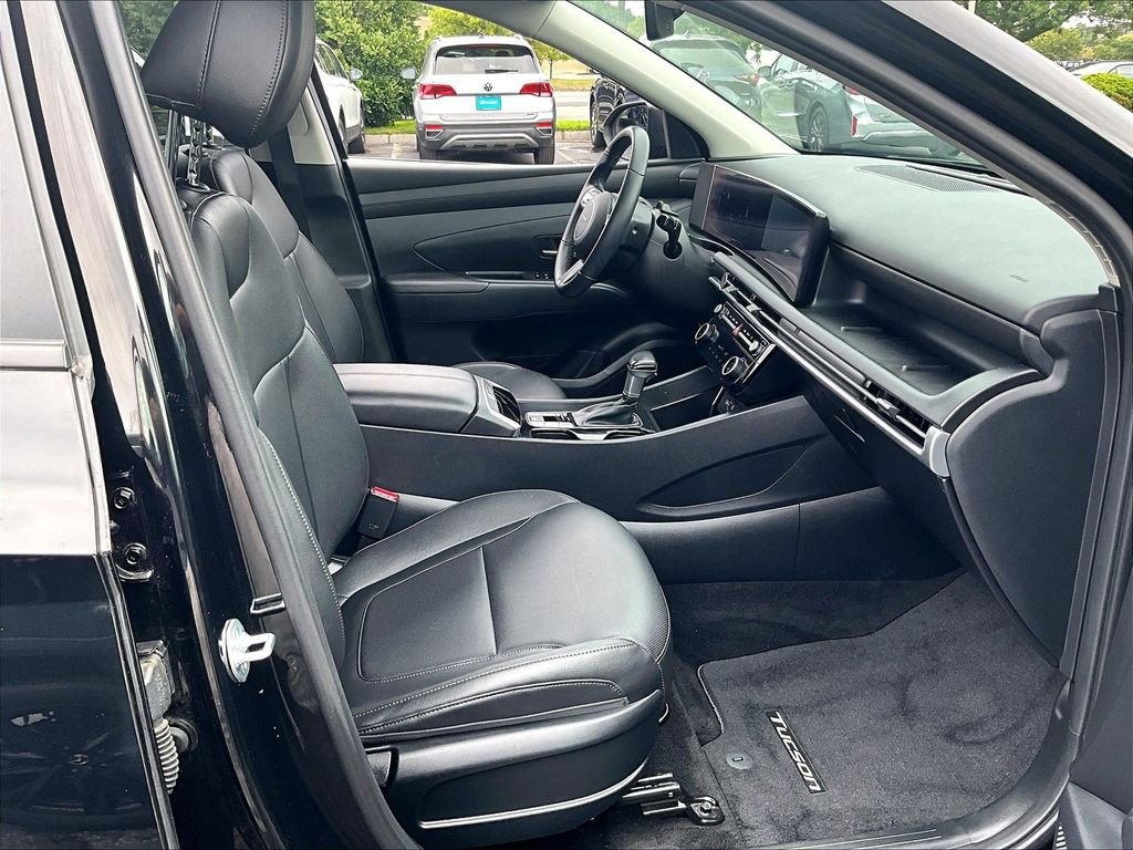 Used 2025 Phantom Black Hyundai SEL Convenience image 22