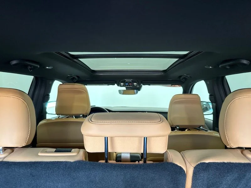 Used 2025 White Jeep Summit image 10