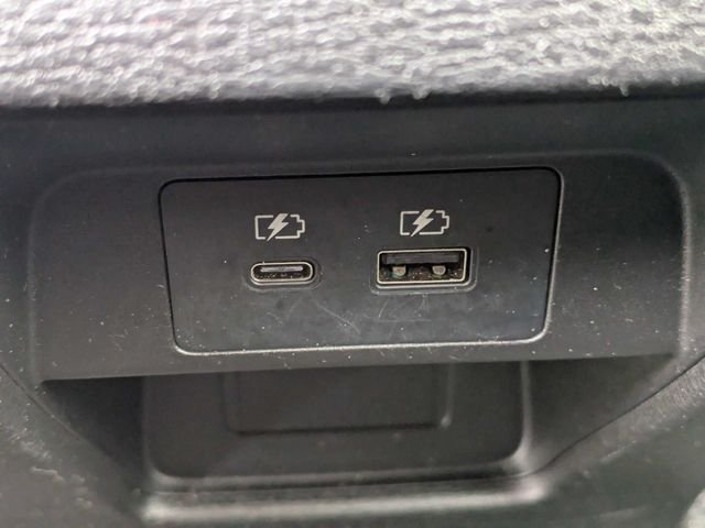 Used 2024 Gray Mitsubishi SE image 15