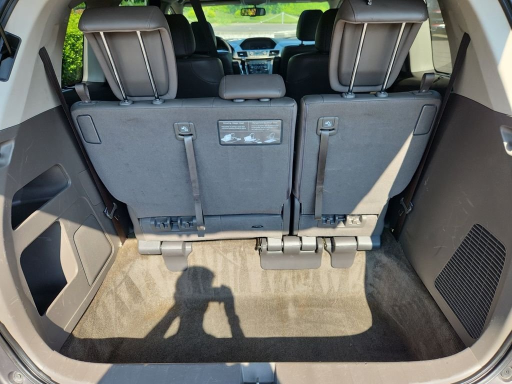 Used 2013  Honda Touring image 23