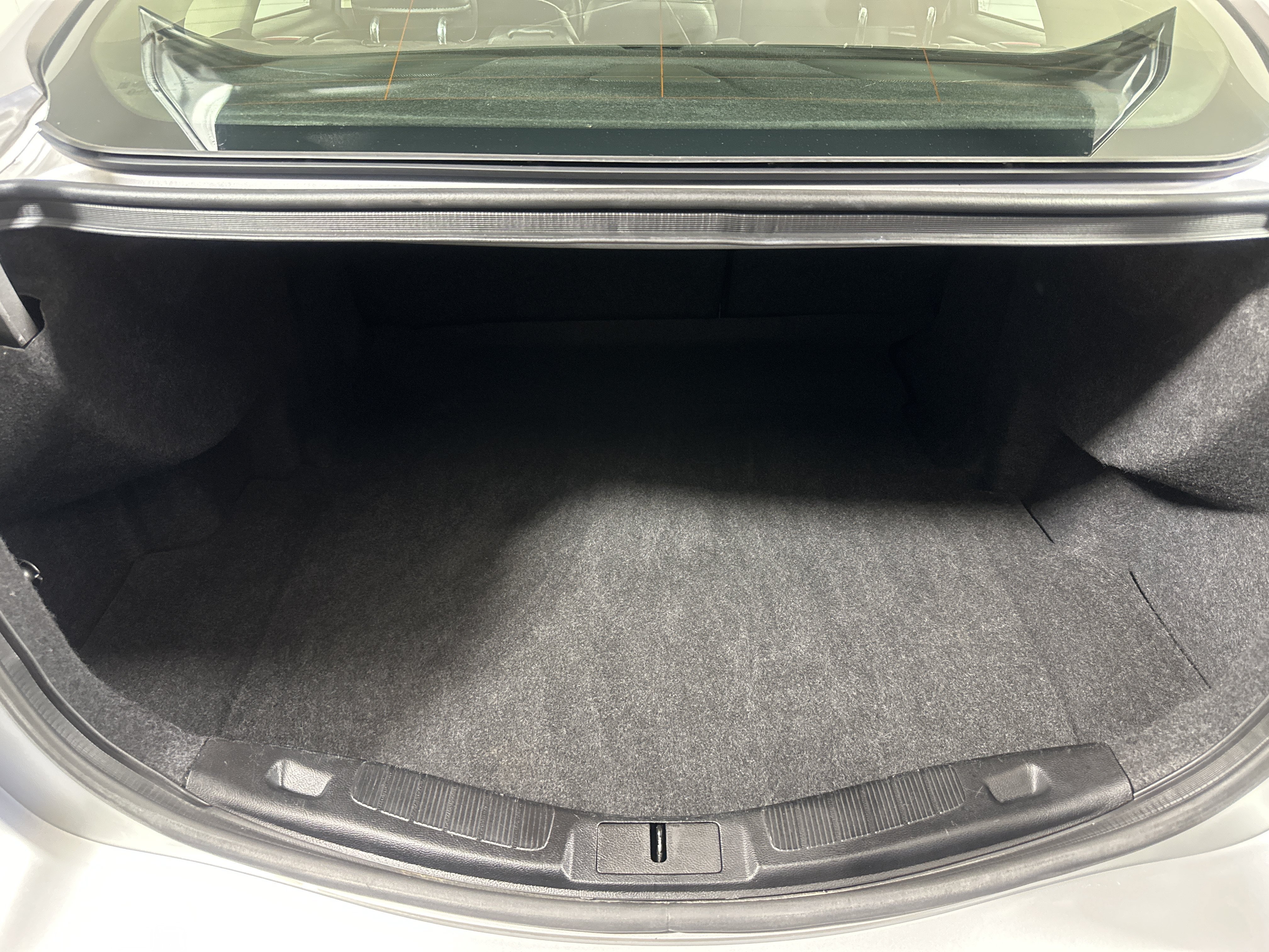 Used 2019 Silver Ford Titanium image 25