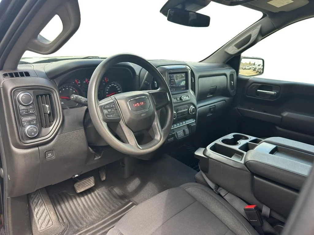 Used 2024 Onyx Black GMC Pro image 2