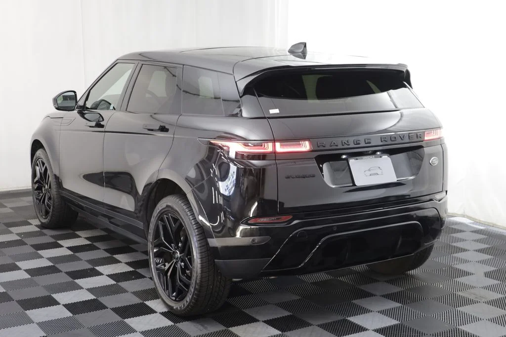 Used 2023 Black Land Rover SE image 16