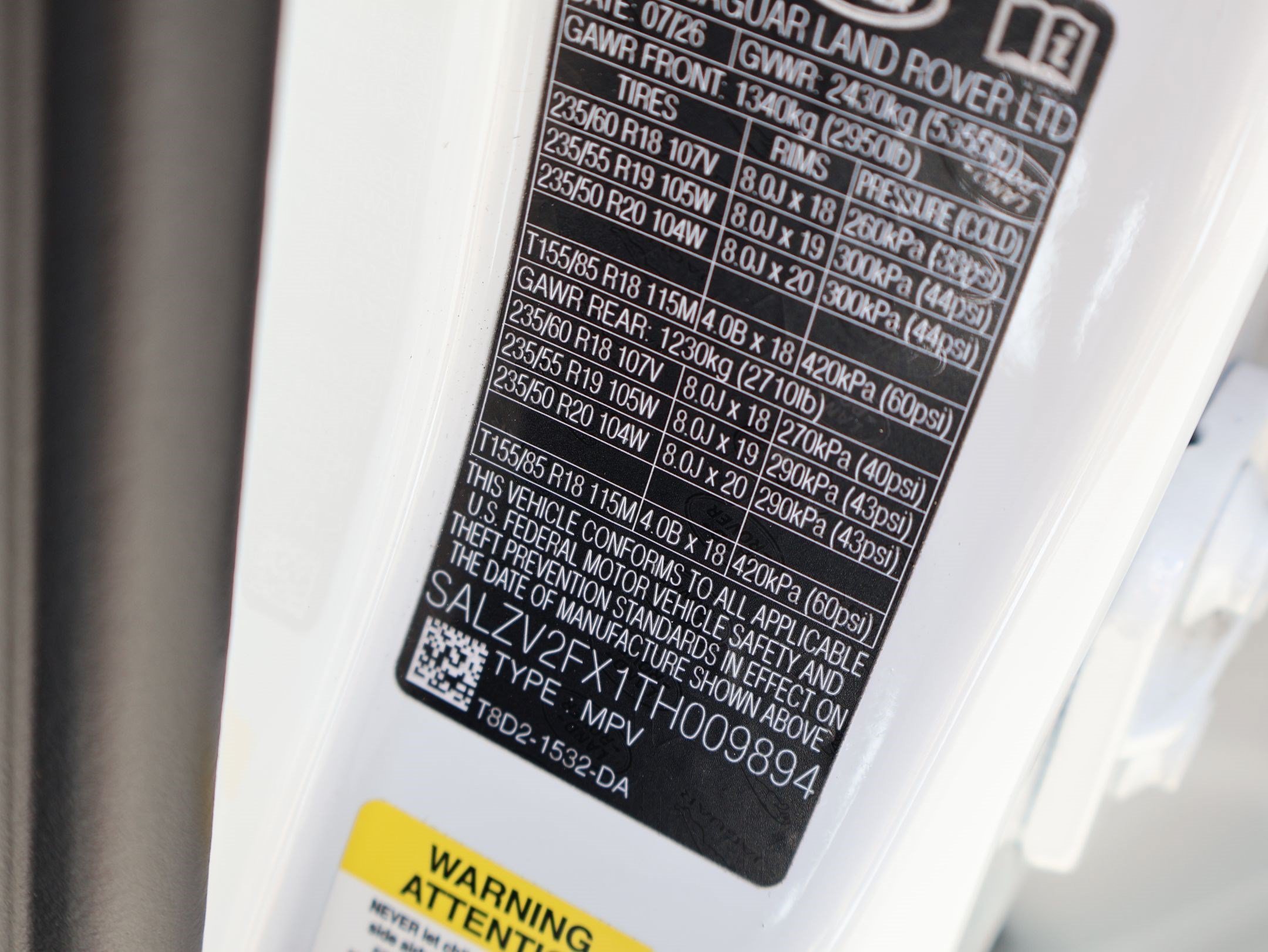 New 2026 Fuji White LAND ROVER Hoxton Edition image 22