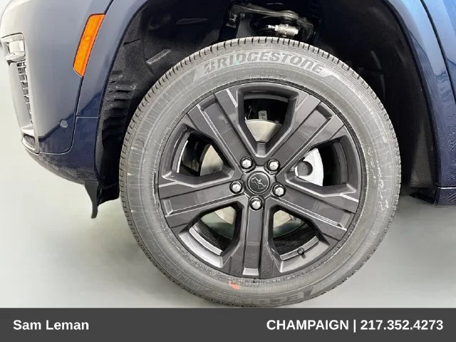 New 2027 Blue Jeep Limited Reserve image 31