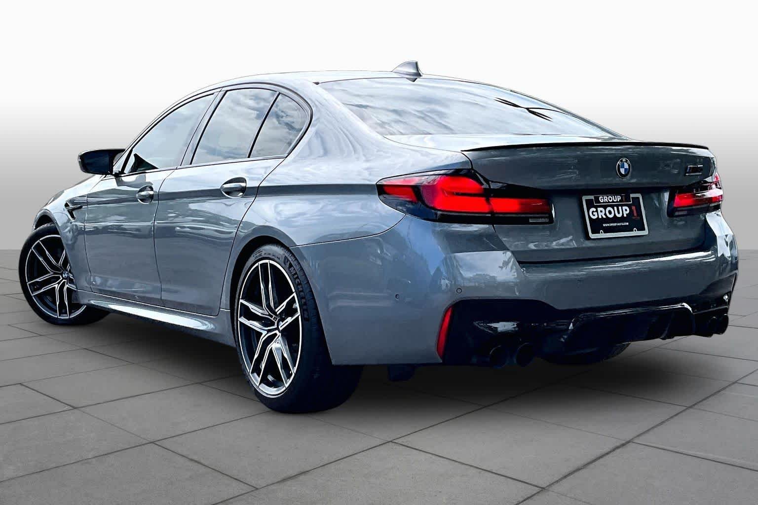 Used 2023 Skyscraper Grey Metallic BMW  image 12