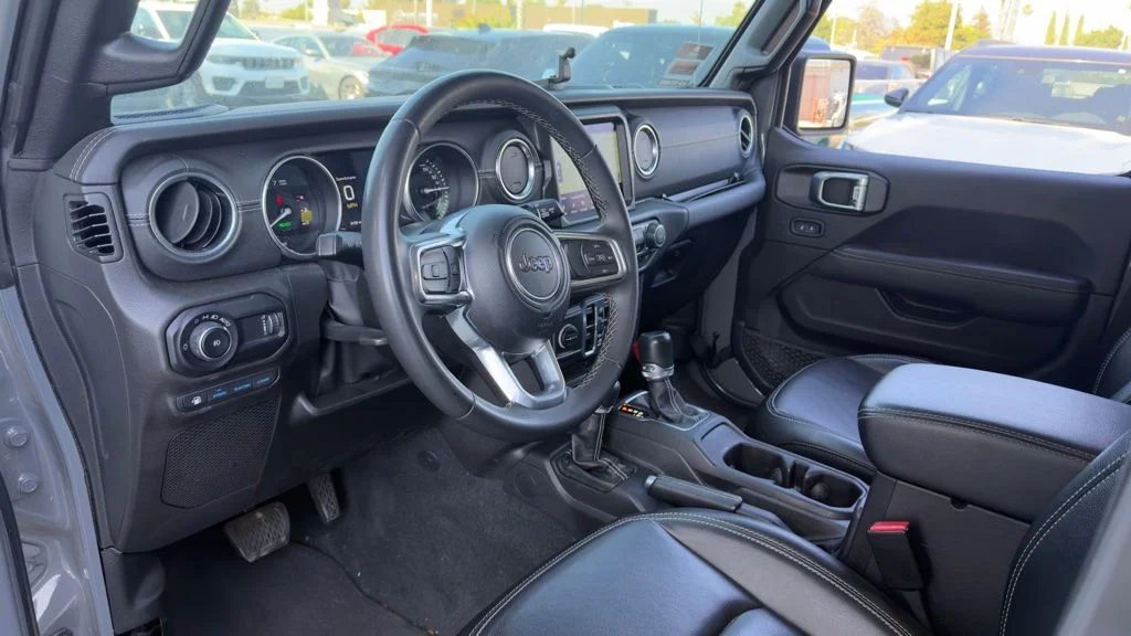 Used 2023 Gray Jeep Sahara 4xe image 6