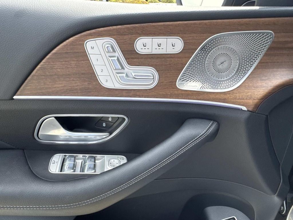 2025 Mercedes-Benz GLS Base - Photo 21