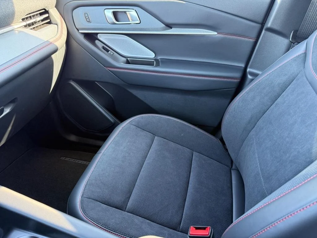 New 2026 Agate Black Metallic Ford ST image 18