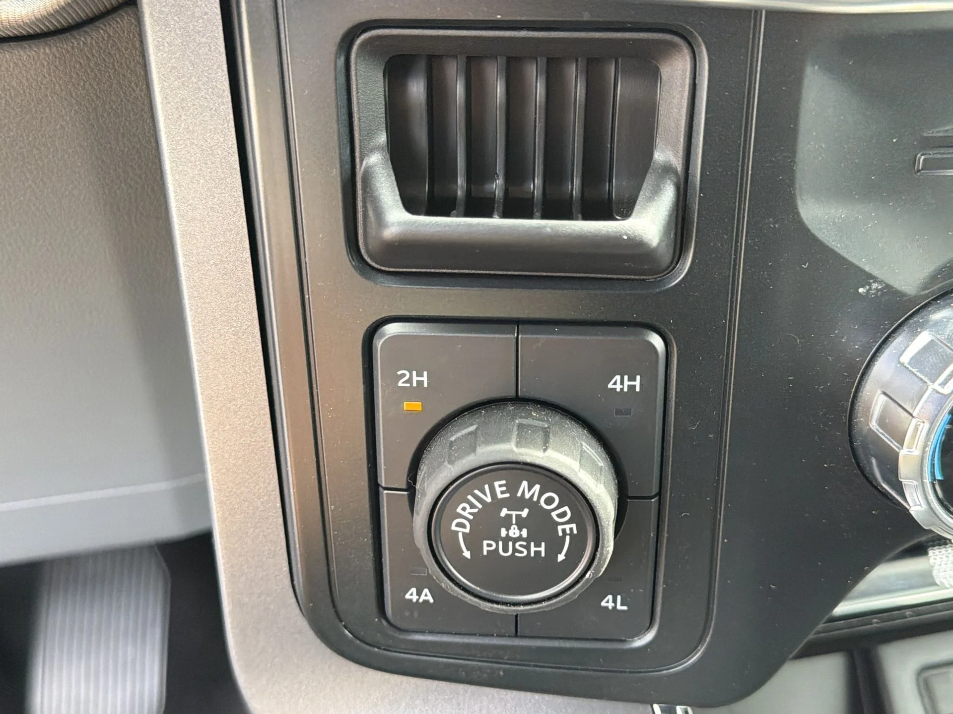 Certified Used 2025 Gray Metallic Ford Lariat image 12