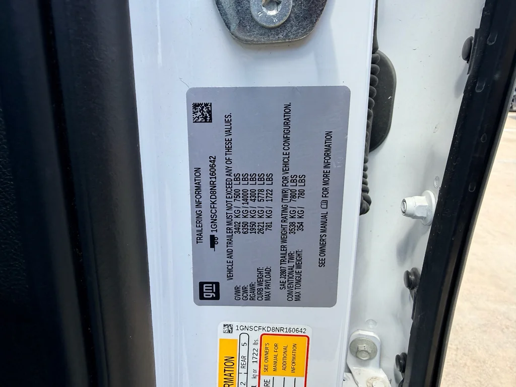 Used 2022 Summit White Chevrolet Premier image 31