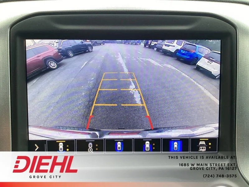 Used 2020 White GMC SLT image 31