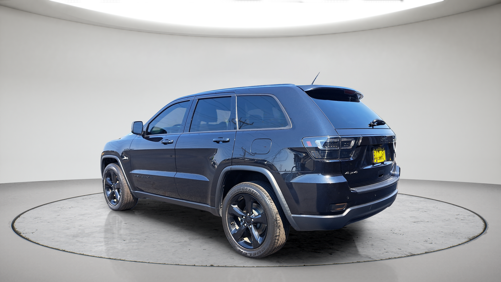 Used 2013 Black Jeep Altitude image 5