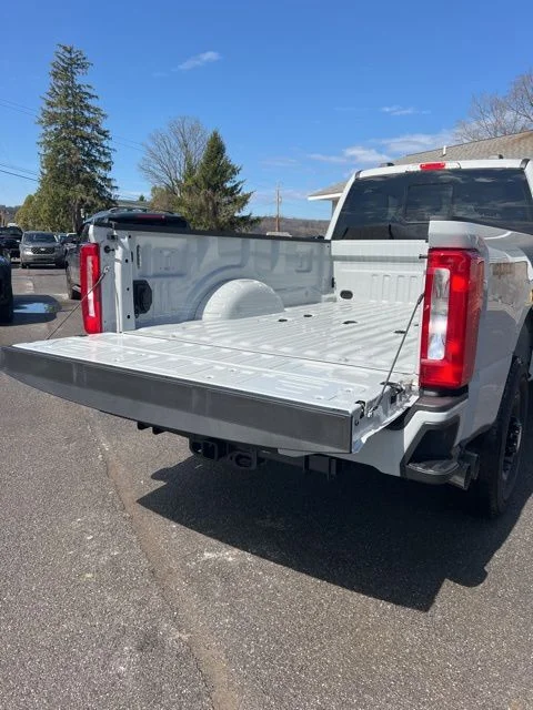 New 2026 Avalanche Ford F-350® XL image 24