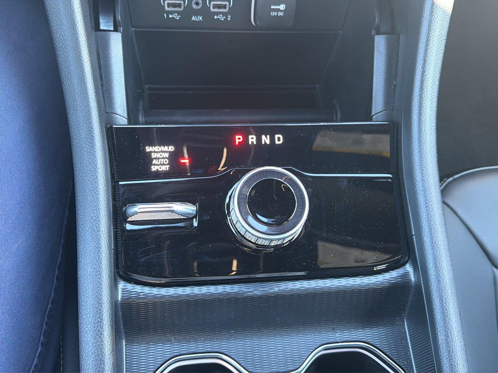 Used 2025  Jeep Limited image 28