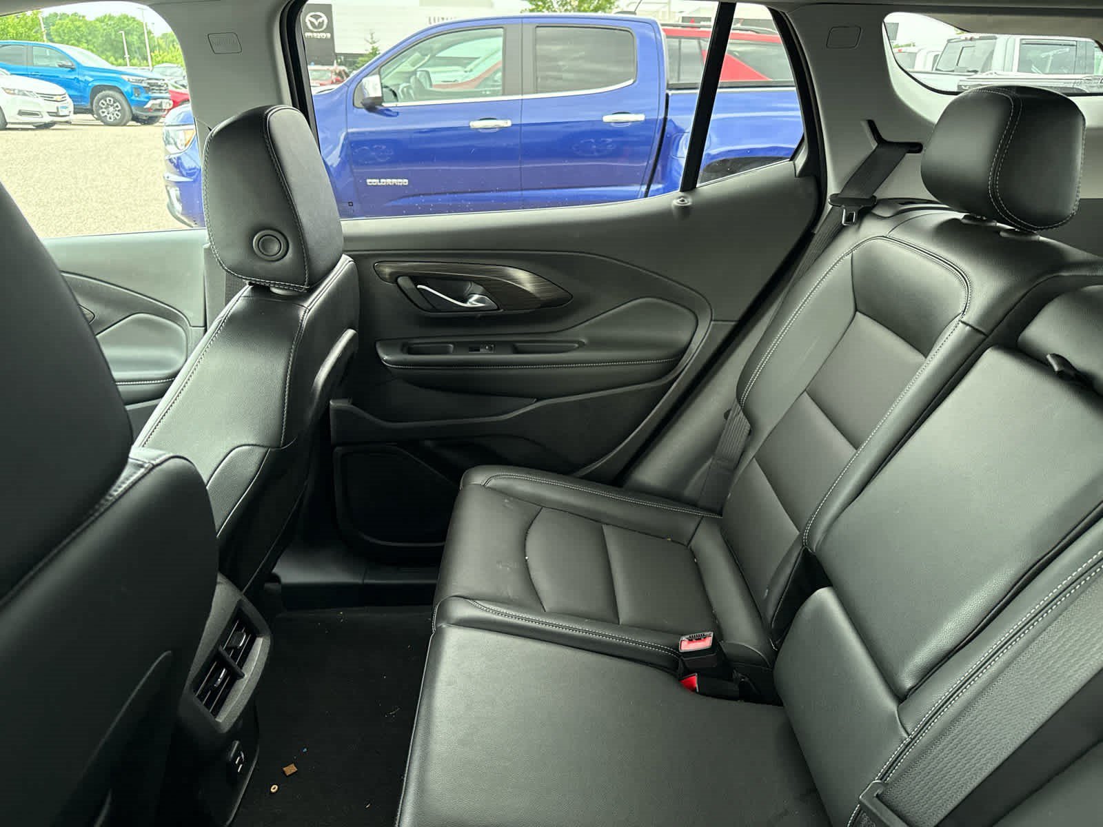Used 2024 Sterling Metallic GMC SLT image 5