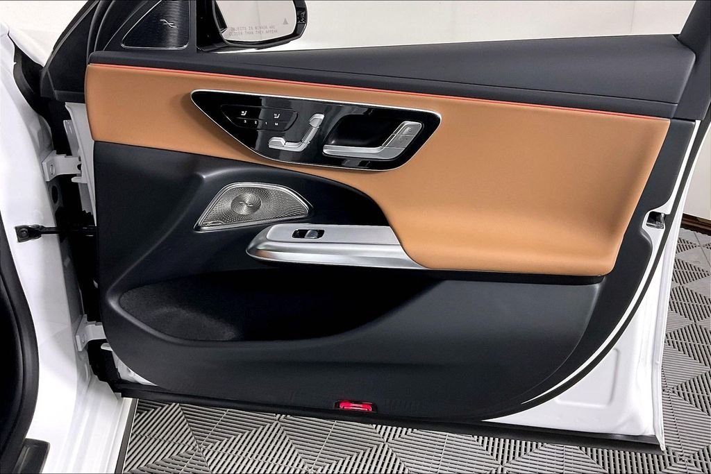 2026 Mercedes-Benz E-Class E450 - Photo 16