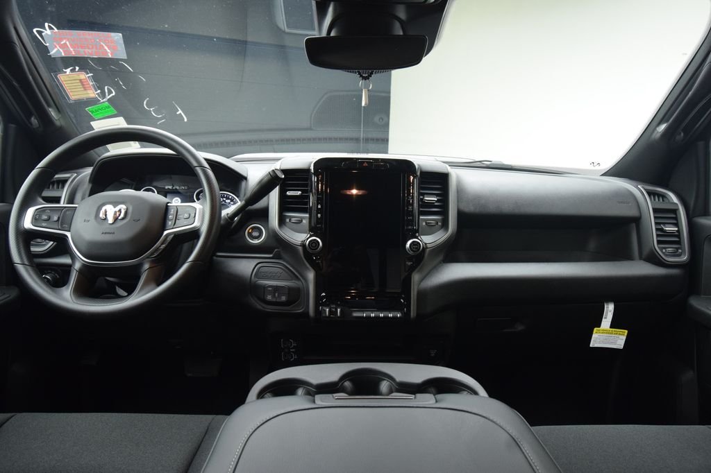 New 2026 Diamond Black Crystal Pearl-Coat Exterior Paint RAM  image 33