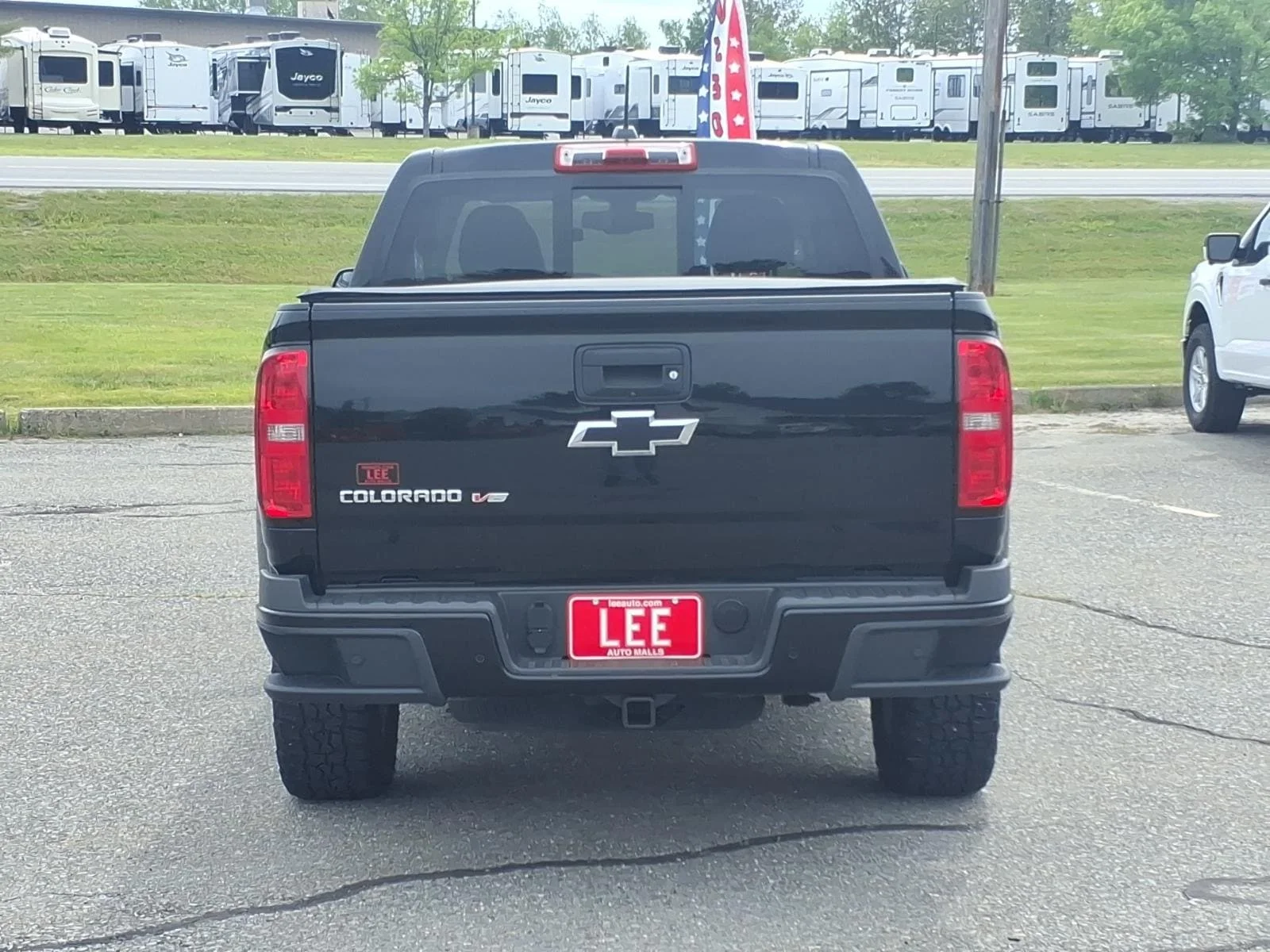 Used 2019 Black Chevrolet Z71 image 6