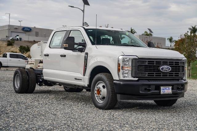 New 2026 Oxford White Ford F-350® XL image 32
