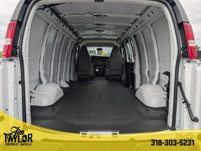 2026 Chevrolet Express Cargo Work Van - Photo 19