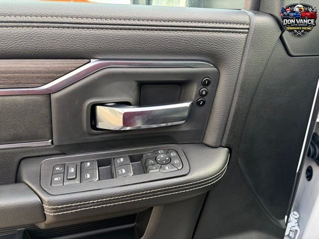 2026 RAM 3500 Laramie - Photo 10