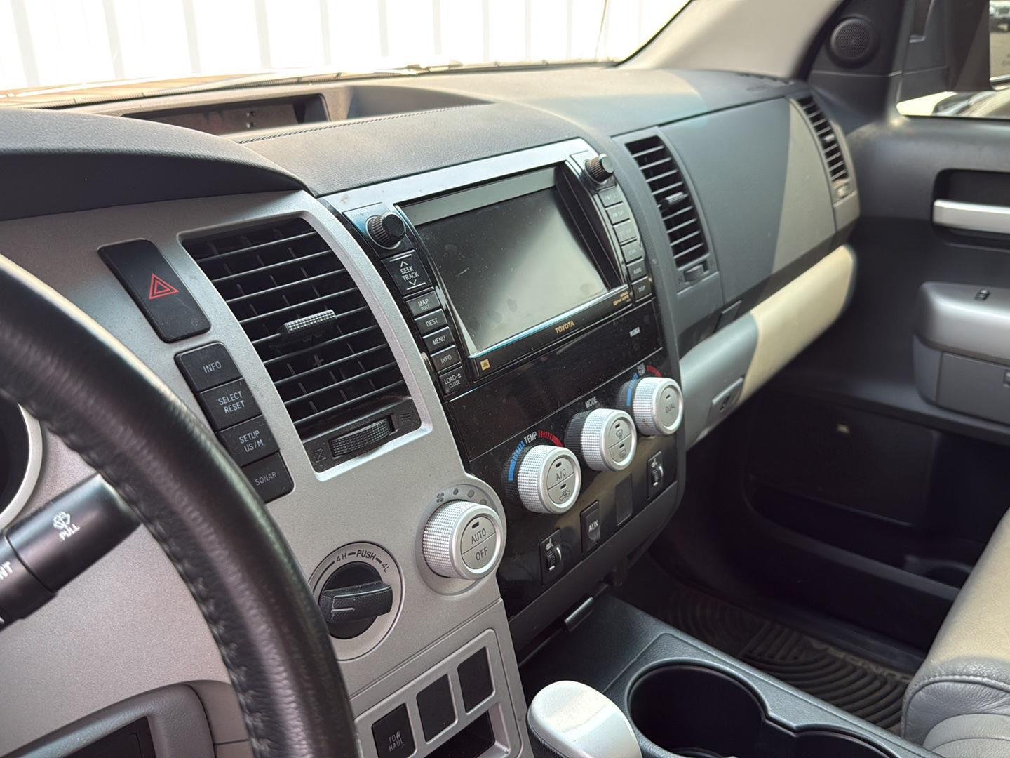 Used 2007  Toyota LTD image 7