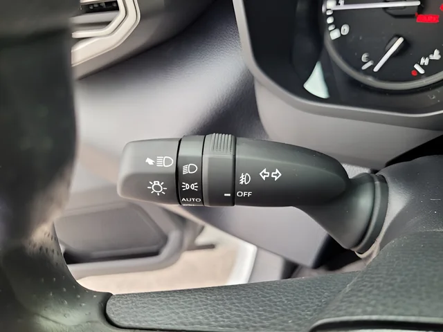 2025 Toyota Tundra SR5 - Photo 26