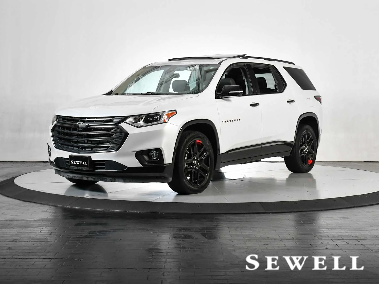 Used 2019 Iridescent Pearl Tricoat Chevrolet Premier image 1