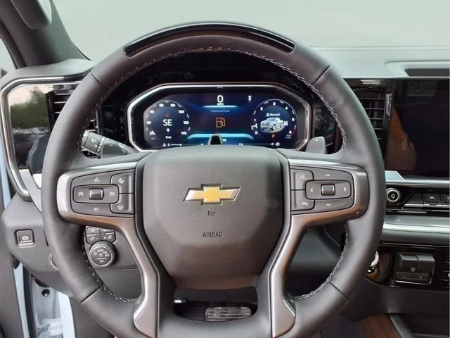 New 2026 Polar White Tricoat Chevrolet High Country image 23