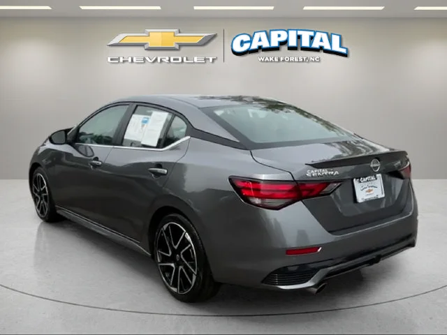 Used 2025 Gray Nissan SR image 3