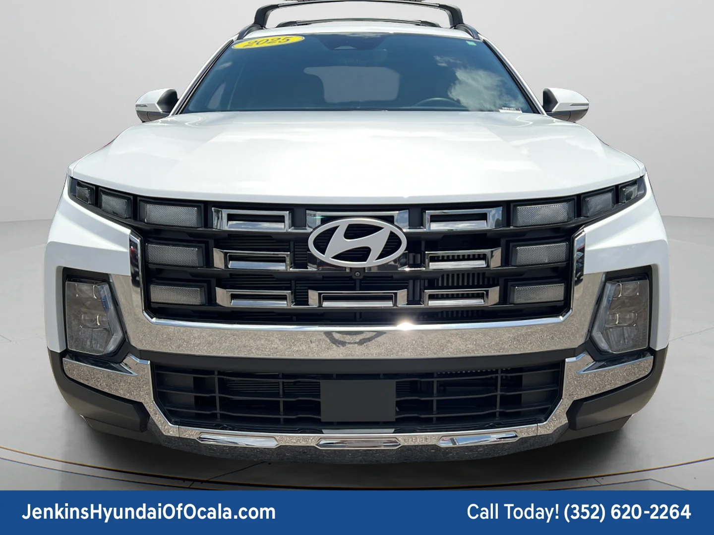 Used 2025 Atlas White Hyundai Limited image 8