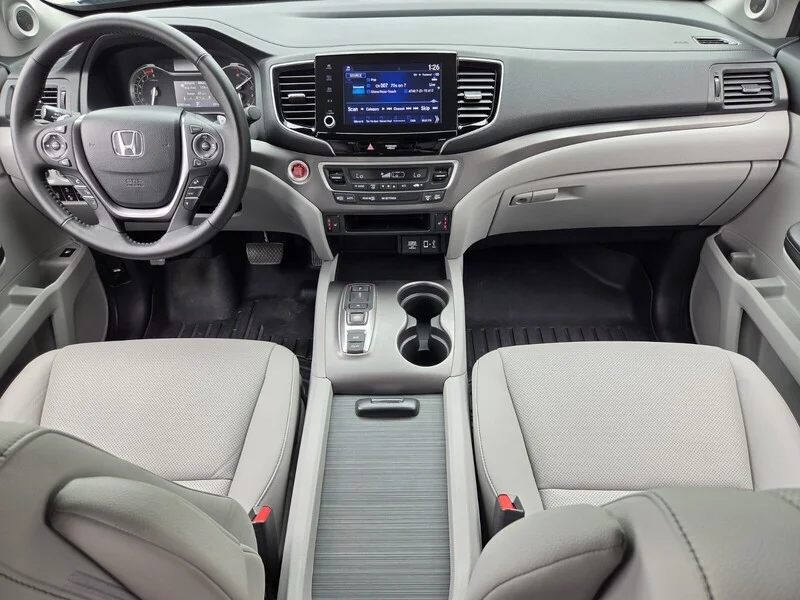Used 2023 Modern Steel Metallic Honda RTL image 16
