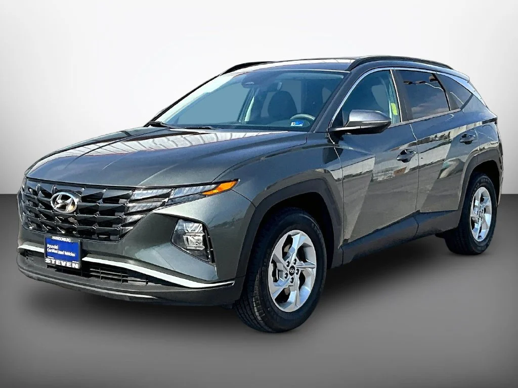 Used 2022 Gray Hyundai SEL image 3