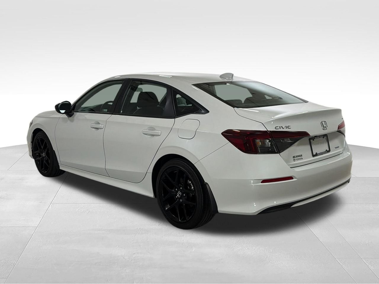 Used 2025 White Honda Sport image 7