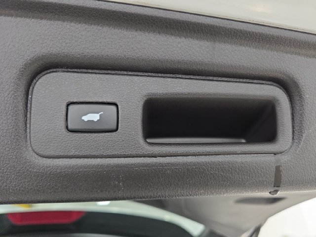 Used 2018  Acura Technology Package image 33