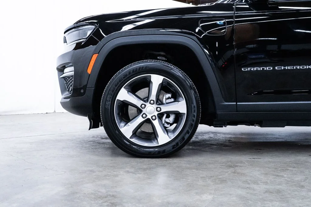 Used 2023 Black Jeep 4xe image 7