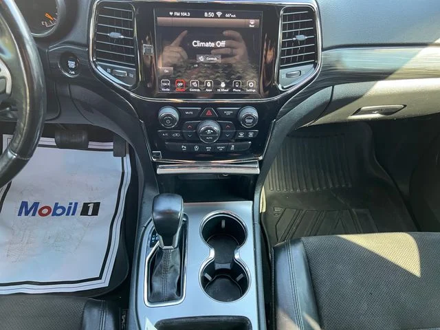 Used 2020 Red Jeep Altitude image 11
