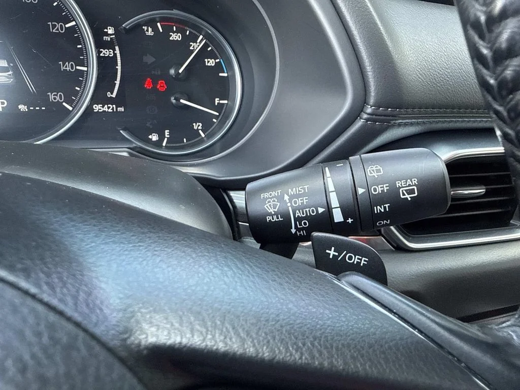Used 2021 Silver Mazda Grand Touring image 38